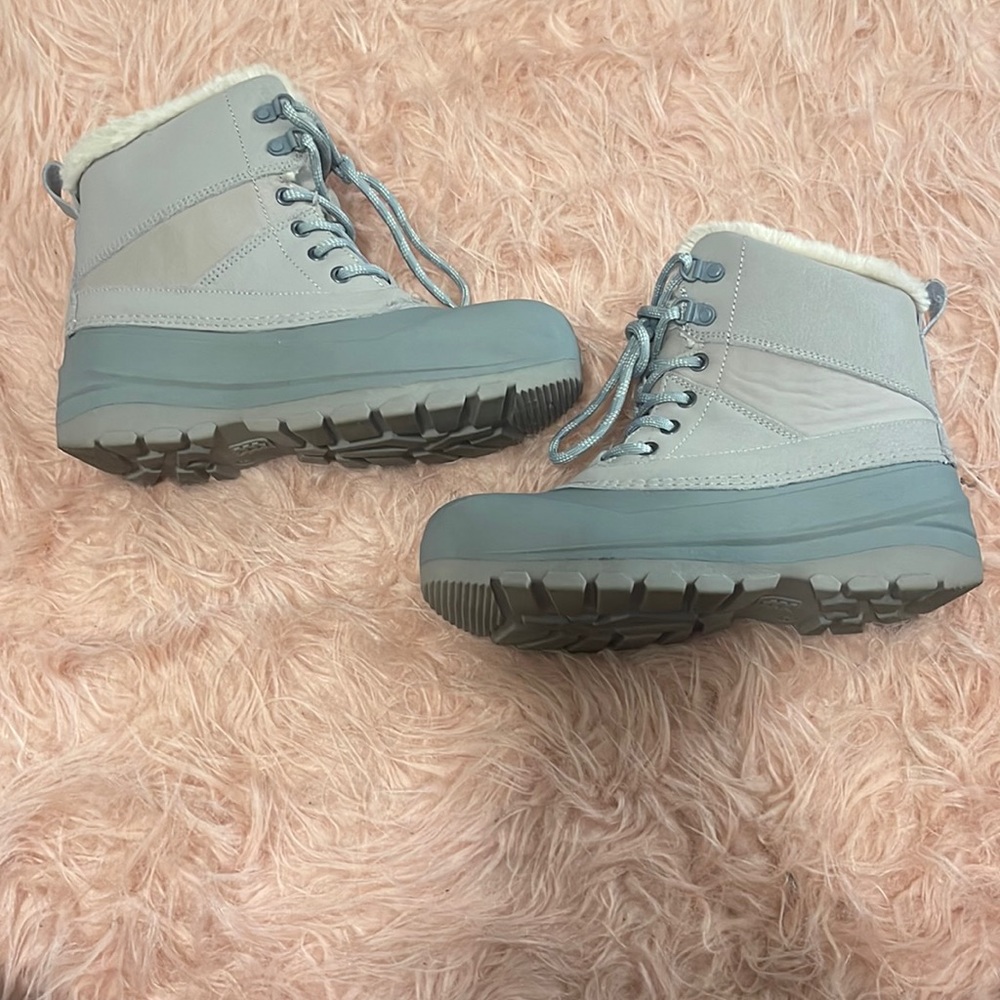 grey boots